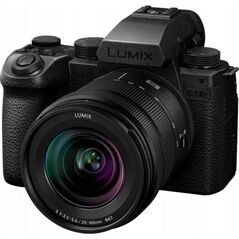 Aparat Panasonic LUMIX S DC-S5M2 + 20–60 mm f/3.5–5.6 (DC-S5M2XKE)